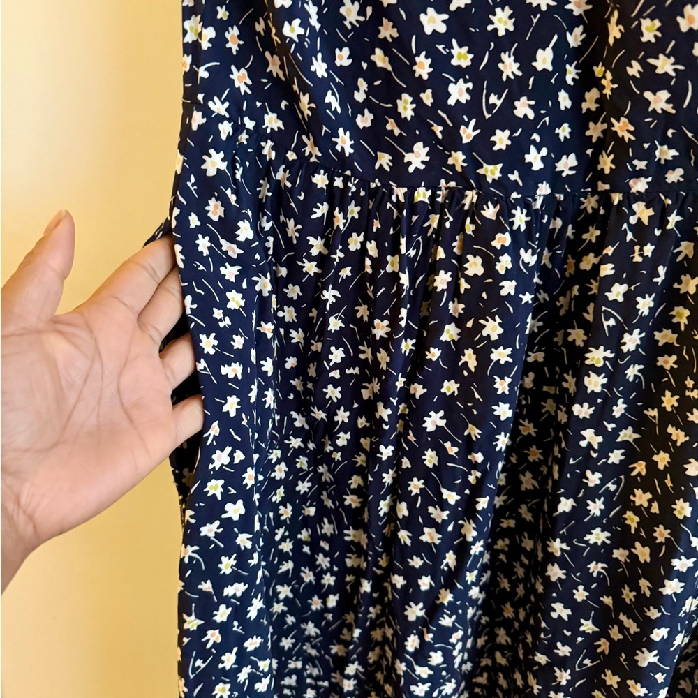 Madewell Floral Maxi Dress in Navy and White - Picture 6 of 8